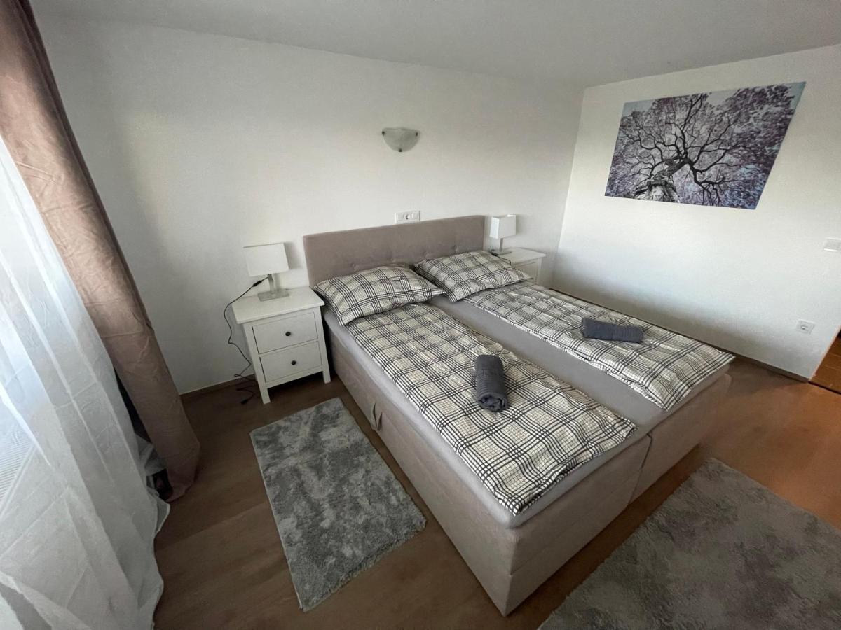 Malibu Apartman 미슈콜츠 외부 사진